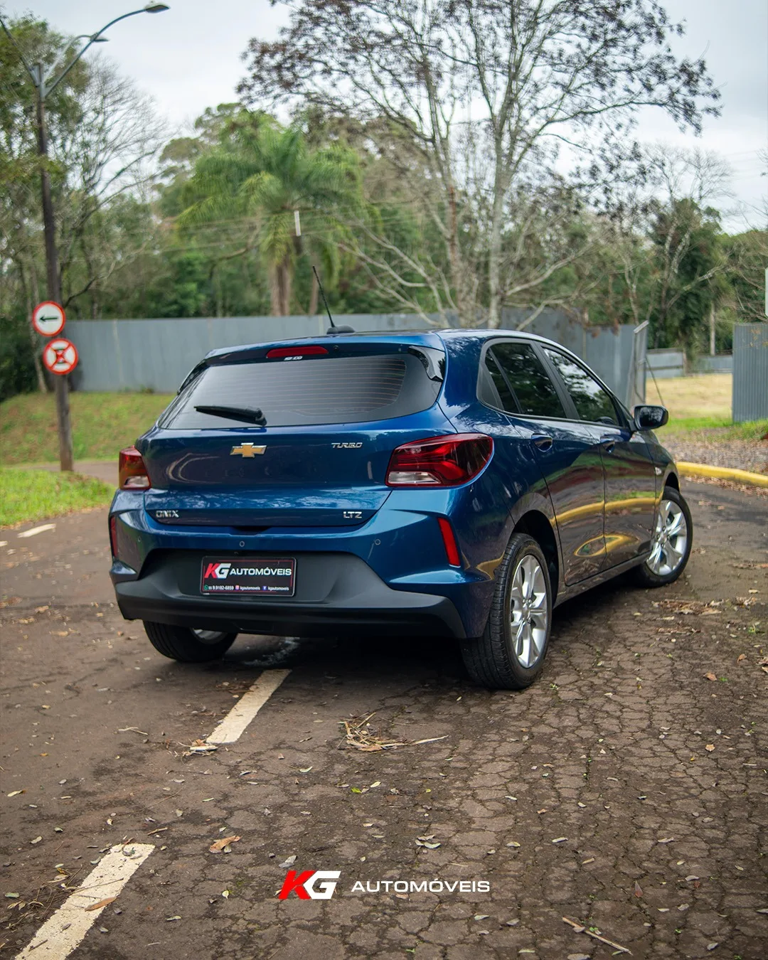 Chevrolet Onix LTZ 1.0 Turbo - Foto 1