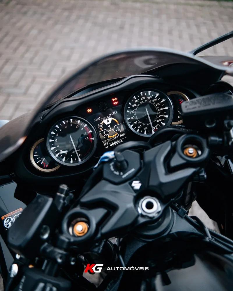 Suzuki Hayabusa GSX 1300RRQ - Foto 1