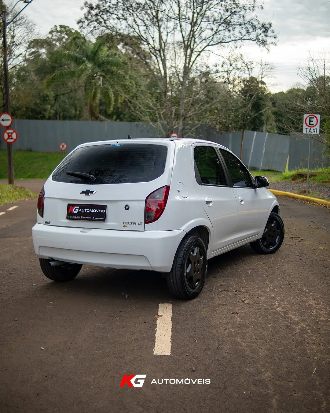 Chevrolet Celta LT 1.0 - Foto 1
