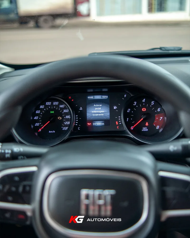 Fiat Cronos Drive 1.3 8v - Foto 1