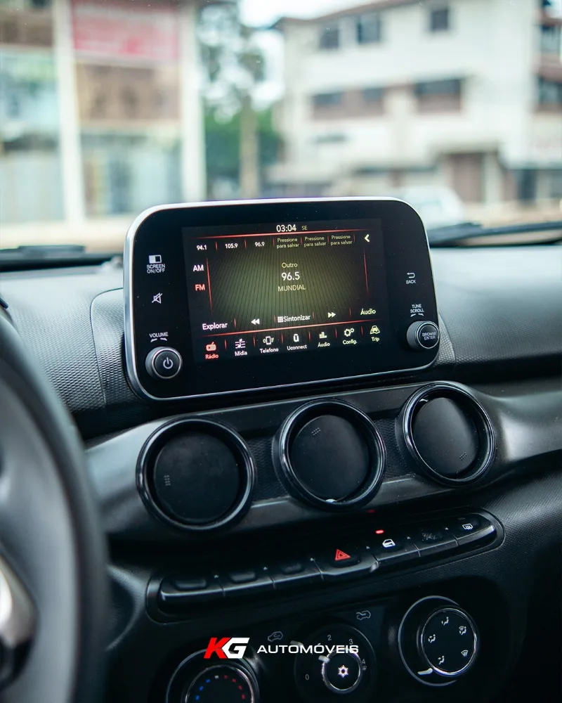 Fiat Cronos Drive 1.3 8v - Foto 1