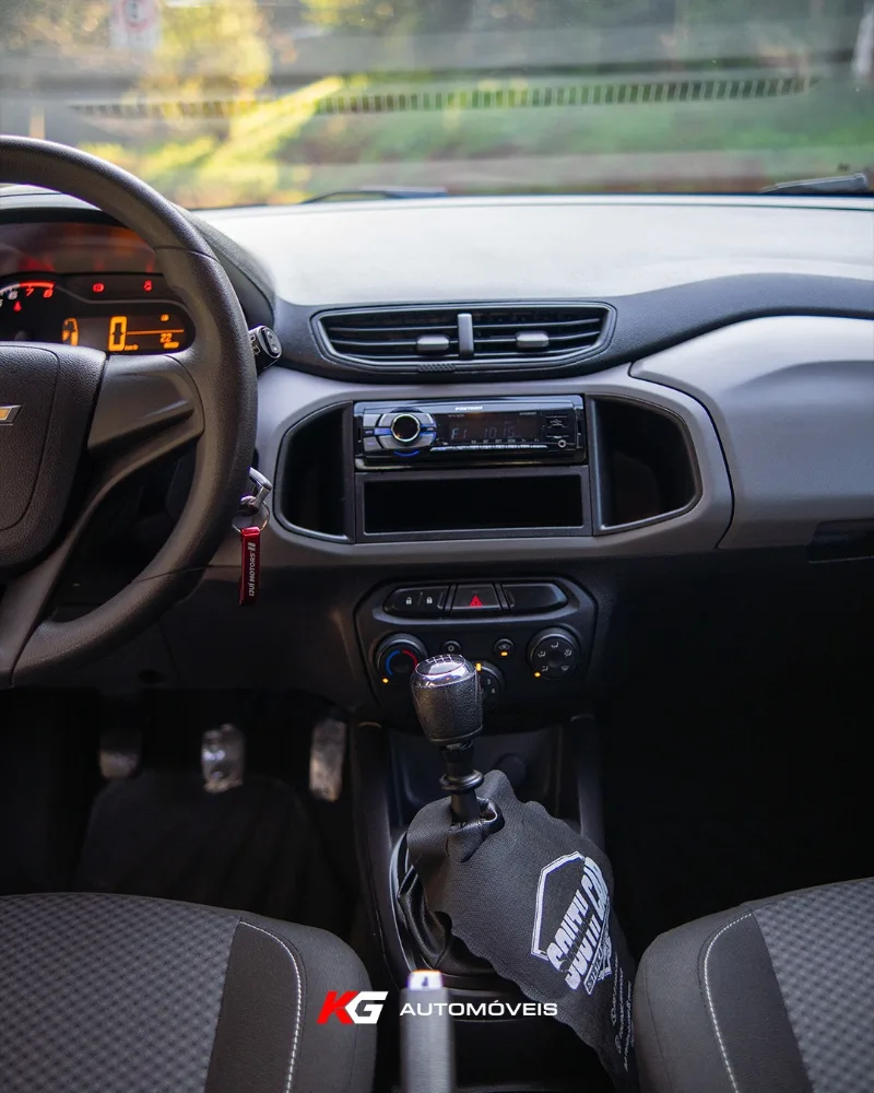 Chevrolet Onix Joy 1.0 - Foto 1