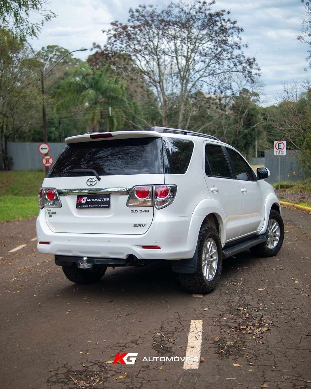 Toyota SW4 SRV 3.0 TB Diesel - Foto 1