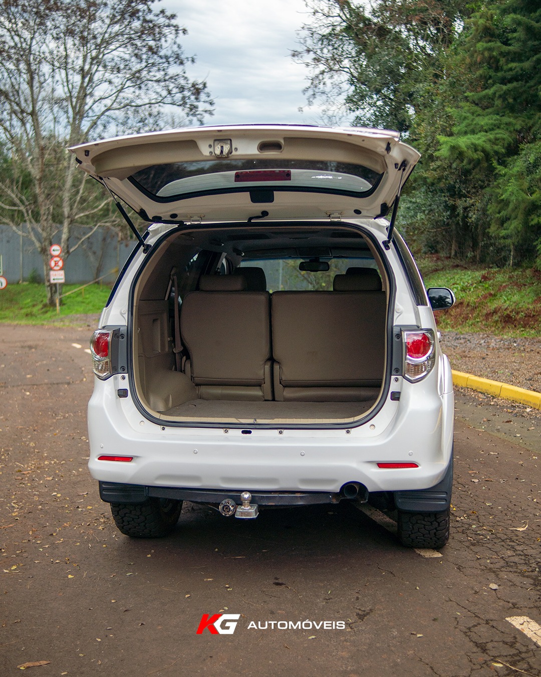 Toyota SW4 SRV 3.0 TB Diesel - Foto 1