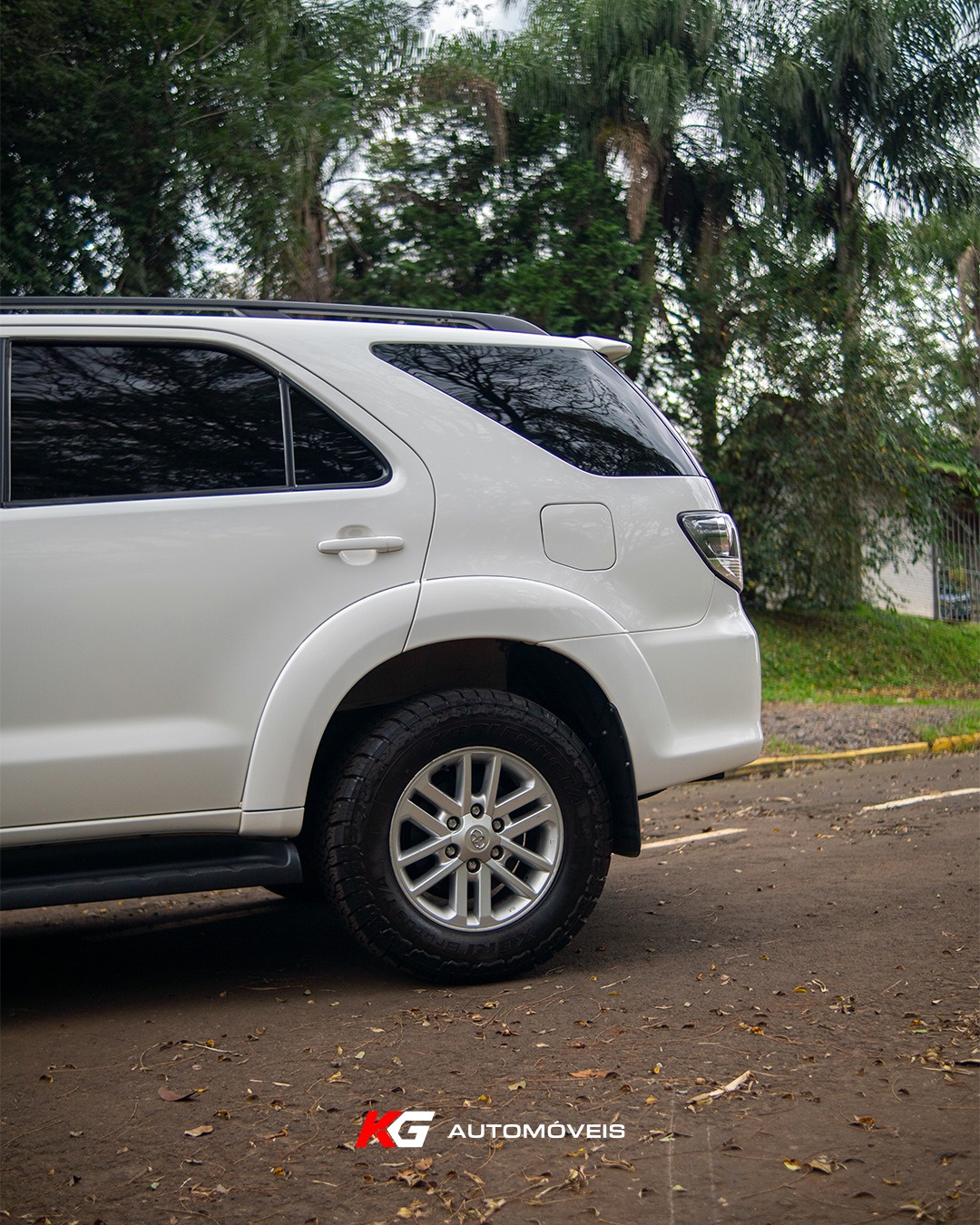 Toyota SW4 SRV 3.0 TB Diesel - Foto 1