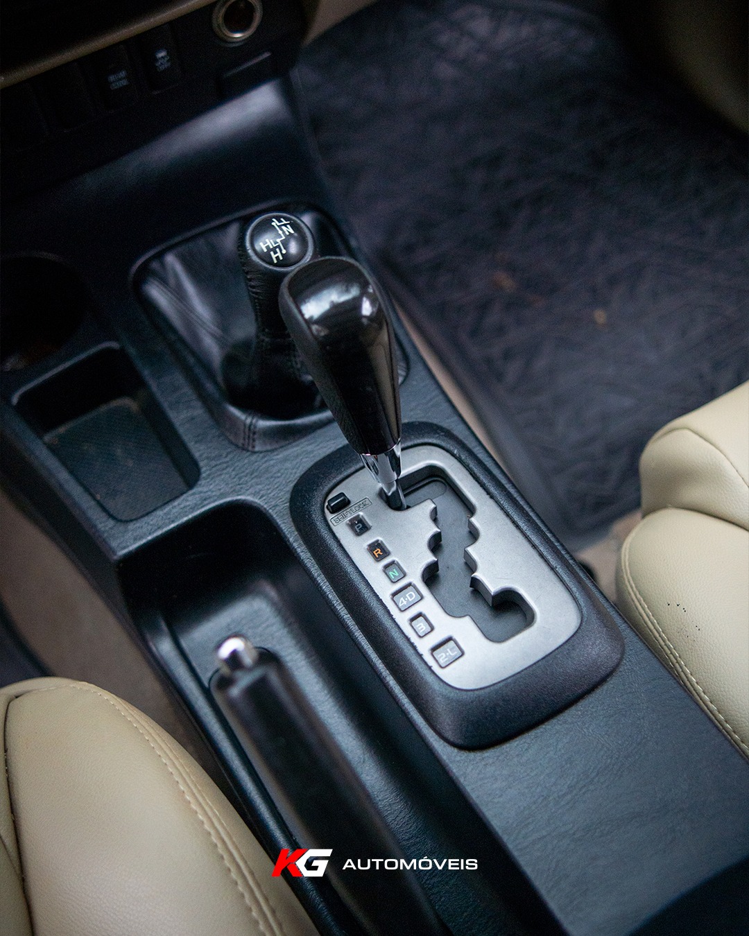 Toyota SW4 SRV 3.0 TB Diesel - Foto 1