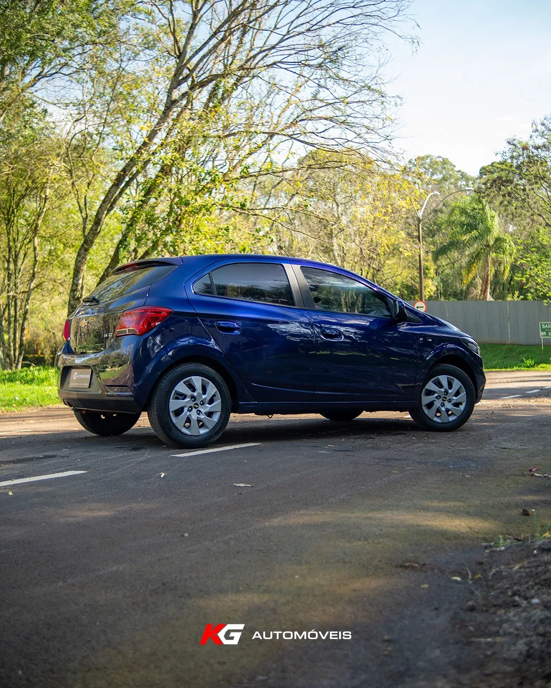 Chevrolet Onix LT 1.4 - Foto 1