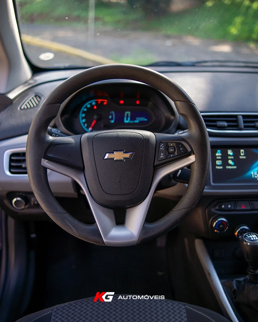 Chevrolet Onix LT 1.4 - Foto 1