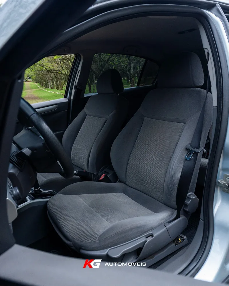 Chevrolet Vectra Elegance 2.0 - Foto 1